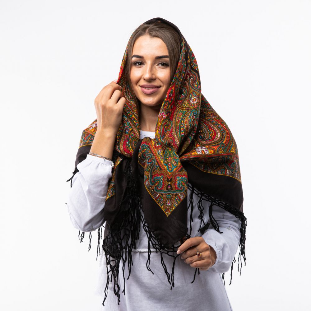 Хустка з тороками Код С406 120х120см