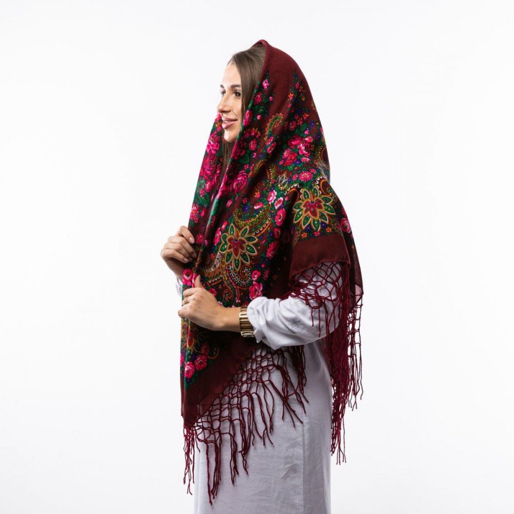 Хустка з тороками 120х120см Бордова